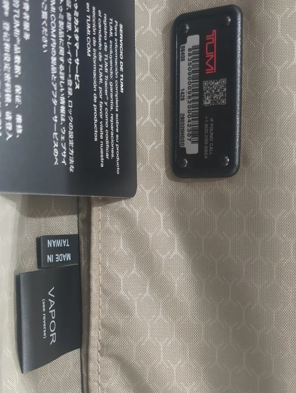 TUMI Vapor International 22